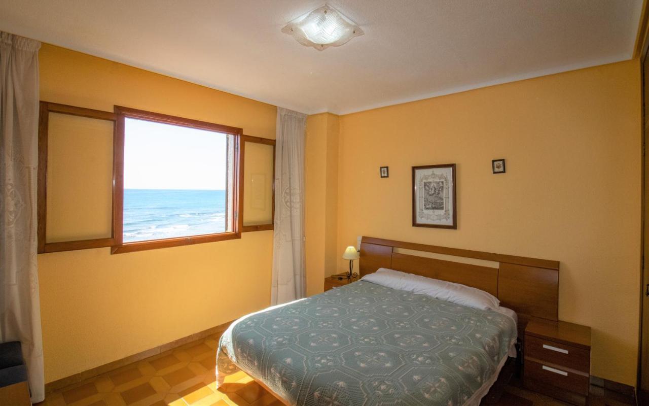 Apartamento Con Vistas Frontales - Primera Linea Playa Cargador - Albert Villas Alcoceber Exterior photo
